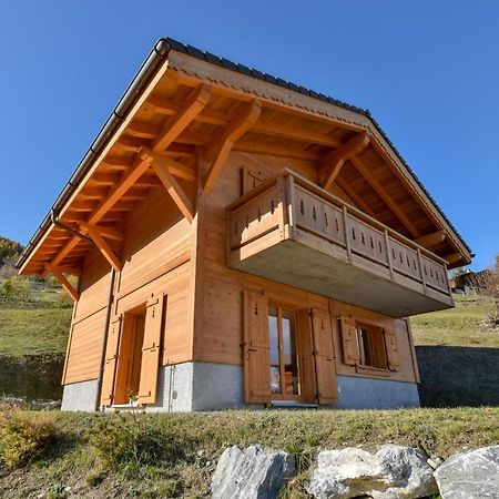 Вілла Chalet Le Cerf - Newly Build - Wow Views! Ла-Тзумаз Екстер'єр фото